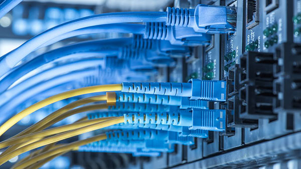 服務器網(wǎng)卡光口和電口的區(qū)別？(圖1)