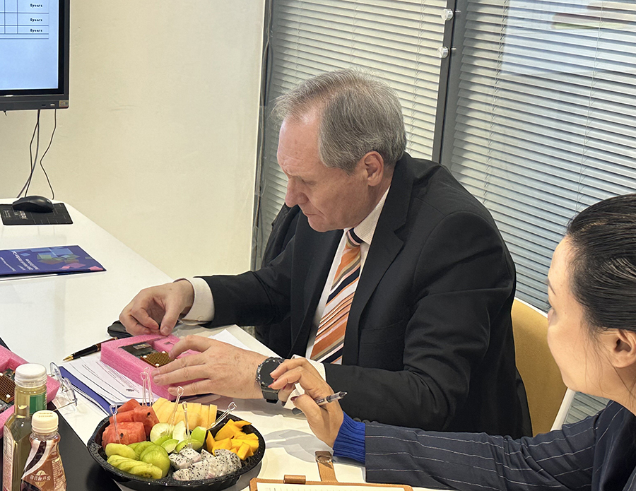 摩爾多瓦駐華大使高度關注光潤通網(wǎng)卡產(chǎn)品